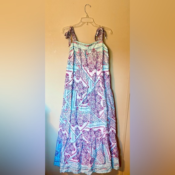 crown & ivy Dresses & Skirts - Crown & Ivy Sleeveless Tiered Dress - XL